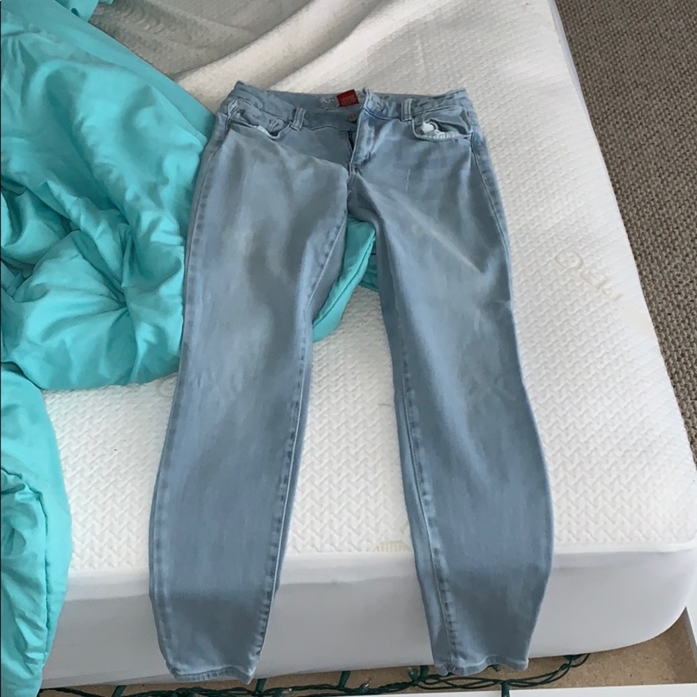 Jeans